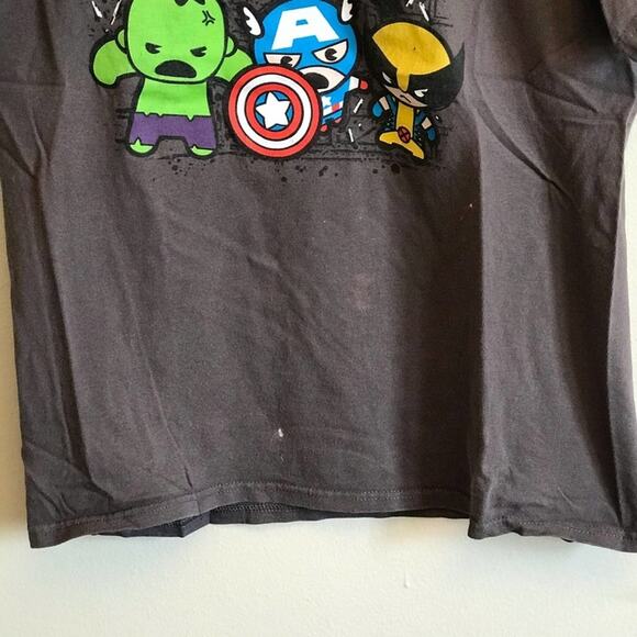 Marvel M fandom casual short sleeve t-shirt avengers gray - Picture 4 of 10
